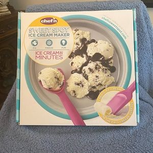 NWT ChefN Sweet Spot Ice Cream Maker